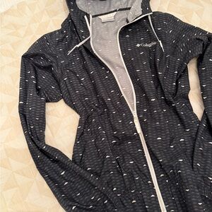 Columbia Women's Black and White Patterned Ski Jacket